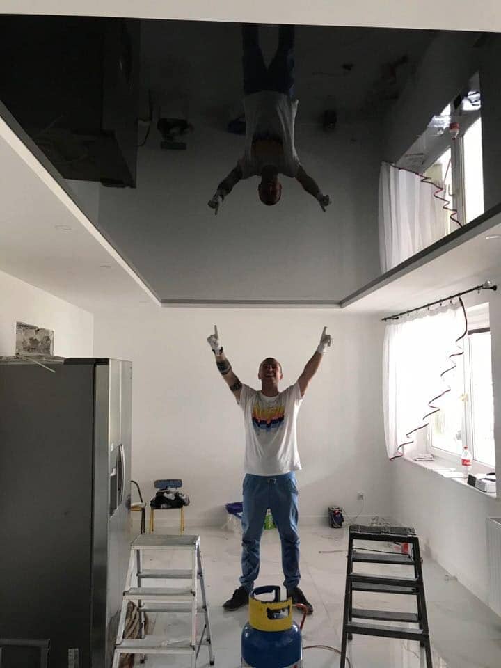 Profesjonalny montaż sufitu napinanego przez zespół W&W